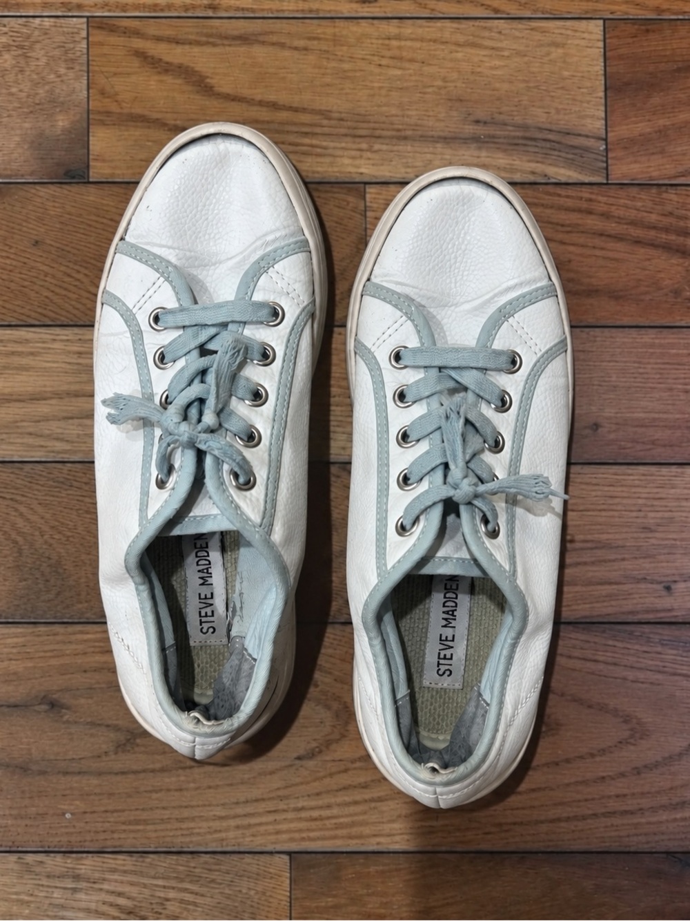 Steve Madden Bobbi White Light Blue Low Top Sneakers Women’s 8.5
